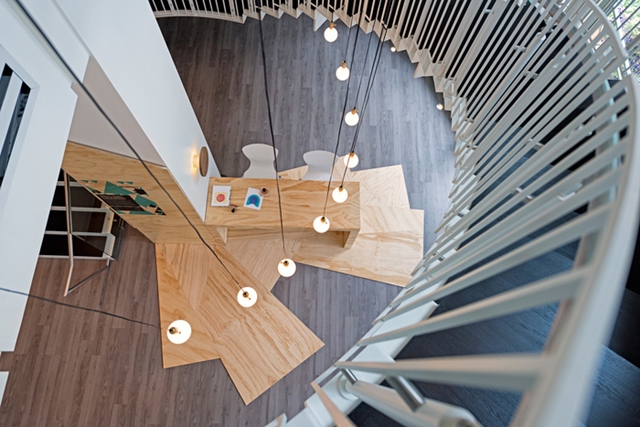 創意辦公室裝修設計,廣州裝修設計公司,辦公室設計色彩方案,海博裝飾.jpg 創意辦公室裝修設計,廣州裝修設計公司,辦公室設計色彩方案,海博裝飾.jpg